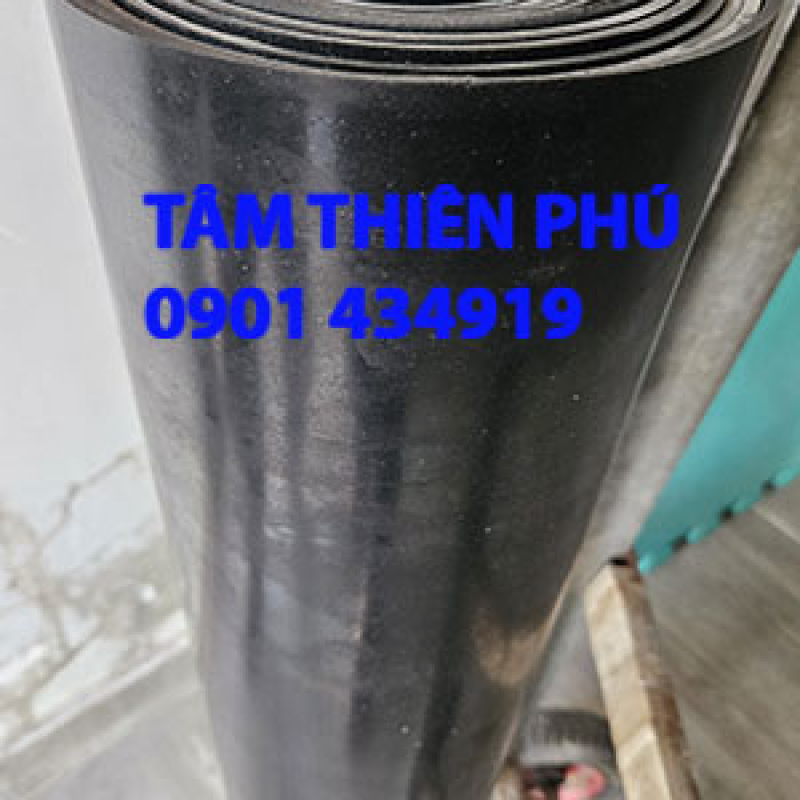 Cuộn cao su lót sàn thi công xây dựng